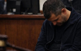 G&ouml;r&uuml;şlərə hərbi formada gələn &ldquo;məmur&rdquo;un fırıldağı  Mal ətindən toyuğa qədər...