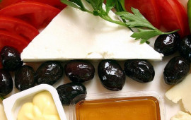 Zeytun və pendiri birlikdə yeməyin  XƏBƏRDARLIQ