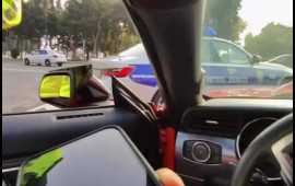 Bakıda YPX ilə Türkiyə vətəndaşı arasında maraqlı dialoq  "Nə deyir, anlamıram"  VİDEO