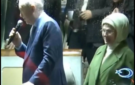 Ərdoğan ona "rəis" deyən şəxsə görün necə reaksiya verdi  VİDEO