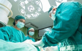Gənc qadın bir gecədə xarici dili unutdu – Səbəb tibb aləmini heyrətləndirdi
