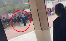 T&uuml;rkiyədə direktor məktəbin həyətində şagirdi D&Ouml;YD&Uuml;, araşdırma başlandı 