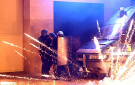 PSJnin qələbəsindən sonra Parisdə iğtişaşlar başladı  Polis güc tətbiq edir 