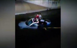 Beyləqanda maşın kanala d&uuml;şd&uuml;  4 nəfər... 