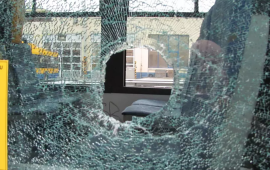 Sumqayıtda avtobus qəzaya düşdü  Xəsarət alanlar var