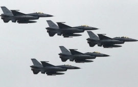 Tramp təyyarə və komandoları g&ouml;ndərdi  Xameneini izləyirlər