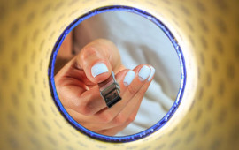 Şəhər divarlarındakı sirli USBlər: Divara basdırılmış yaddaş qurğuları nə gizlədir?