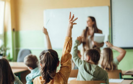 Azərbaycanda məktəb m&uuml;əllimi &ouml;ld&uuml; 