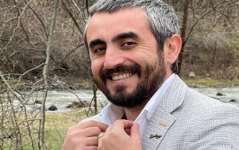 Nail Kəmərli 50 manata narkoman AXTARIR 