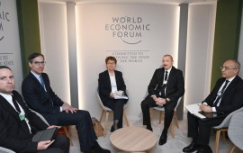 İlham Əliyev Davosda Avropa Yenidənqurma və İnkişaf Bankının prezidenti ilə g&ouml;r&uuml;ş&uuml;b 