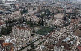 6 FEVRAL ZƏLZƏLƏLƏRİ: BİR G&Uuml;N&Uuml;N FACİƏSİ, &Ouml;M&Uuml;RL&Uuml;K DƏRS.